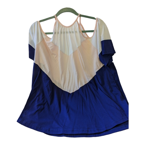 no brand Tops - Cold shoulder top ❤️ No brand